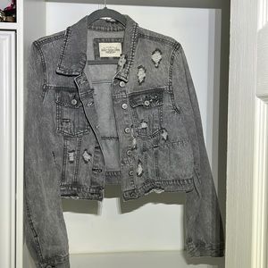 Large size Jean jacket.